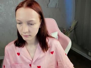 Screenshot from naomiya_lee webcams