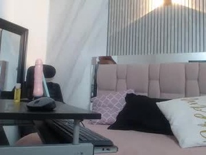 Screenshot from natallie_way webcams