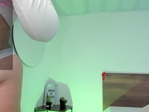 Screenshot from natashamendoza23 webcams