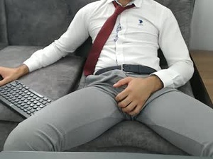 Screenshot from naughtyb00yy webcams