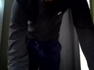 Screenshot from naughtyguy556677 webcams