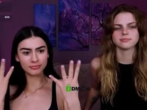 Screenshot from naya_may webcams