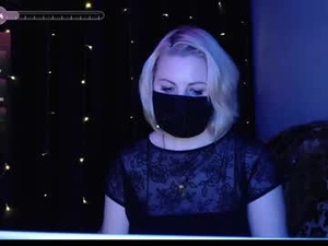 Screenshot from neverlookback_7 webcams