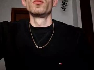 Screenshot from nick194207 webcams