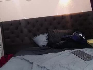 Screenshot from nico_smiith webcams