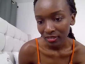 Screenshot from nicole161117 webcams