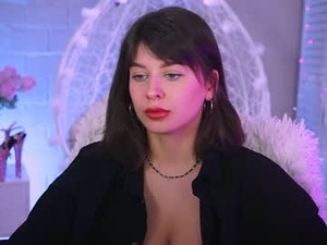 Screenshot from nicolemoonn webcams