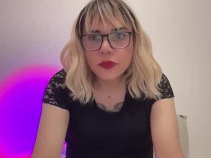 Screenshot from nikki_trans_fun webcams