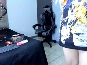 Screenshot from nina_foxx02 webcams