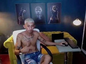 Screenshot from noah_luke webcams