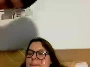 Screenshot from noah_y_lola webcams