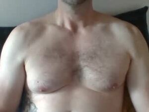 Screenshot from normallynaked webcams