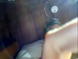 Screenshot from nottyone4u webcams