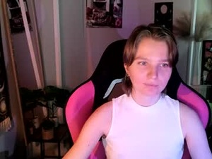 Screenshot from noxiepearl webcams