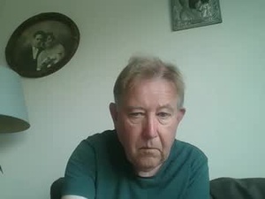 Screenshot from numinous456 webcams