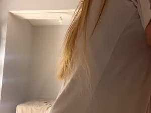 Screenshot from odelynacrook webcams
