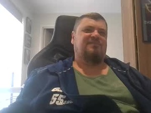 Screenshot from officeboy544 webcams