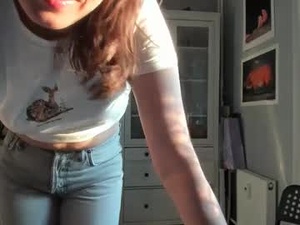 Screenshot from olivia__dream webcams