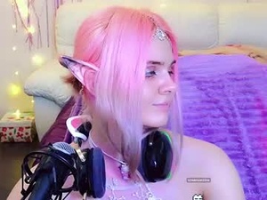 Screenshot from one_moment_ webcams