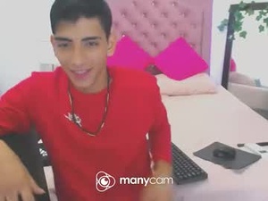 Screenshot from osodeldeseo1045 webcams