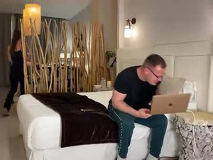 Screenshot from owlyfuns webcams