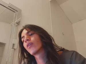 Screenshot from paintsmuwu webcams