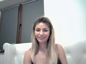 Screenshot from pamela051087 webcams