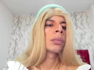 Screenshot from pantera_white webcams