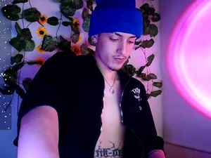 Screenshot from parker_222 webcams