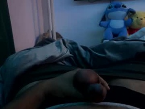 Screenshot from partybear25 webcams