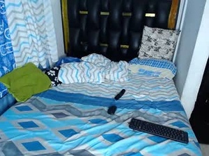 Screenshot from penelopeanddior webcams