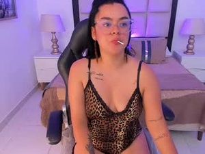 Screenshot from perlawatsonn webcams