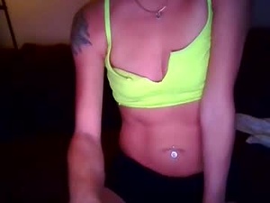 Screenshot from petite_treat_ webcams