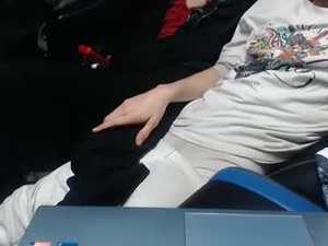 Screenshot from petitepleasure69420 webcams