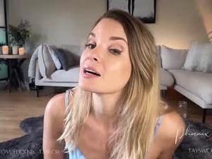 Screenshot from phoenix_taylor webcams