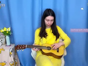 Screenshot from pink_pikachu_ webcams