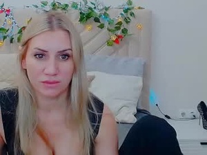 Screenshot from polina_ray webcams