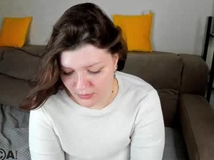 Screenshot from polly__mayer webcams