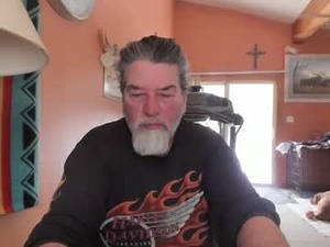 Screenshot from popcorn_peanut webcams