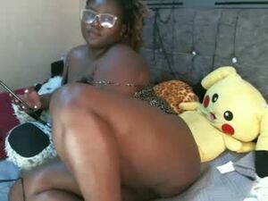 Screenshot from pretty_thickynasty webcams