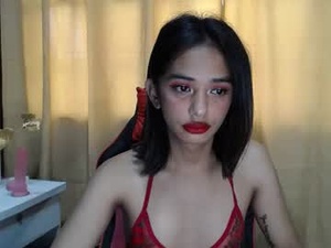 Screenshot from prettylittleshuvee webcams