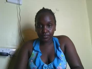 Screenshot from prettysharzia webcams