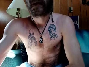 Screenshot from prettysolid7 webcams
