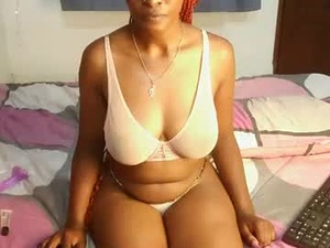 Screenshot from prettyziya webcams