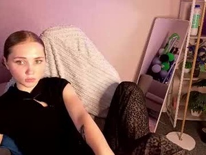 Screenshot from princess_li1y webcams