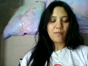 Screenshot from princessyyara webcams