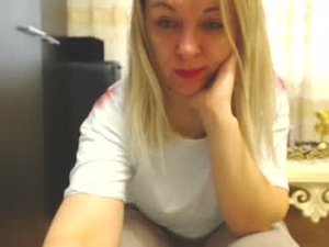 Screenshot from pryncess_sweety webcams