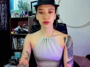 Screenshot from psicobelle_ webcams