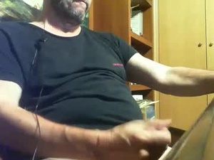 Screenshot from pumjota33 webcams