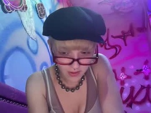 Screenshot from pvnkpixie webcams